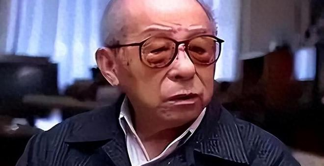 张学良90岁时被释放，记者问他最佩服谁？他毫不犹豫的说出两个人__张学良90岁时被释放	，记者问他最佩服谁？他毫不犹豫的说出两个人