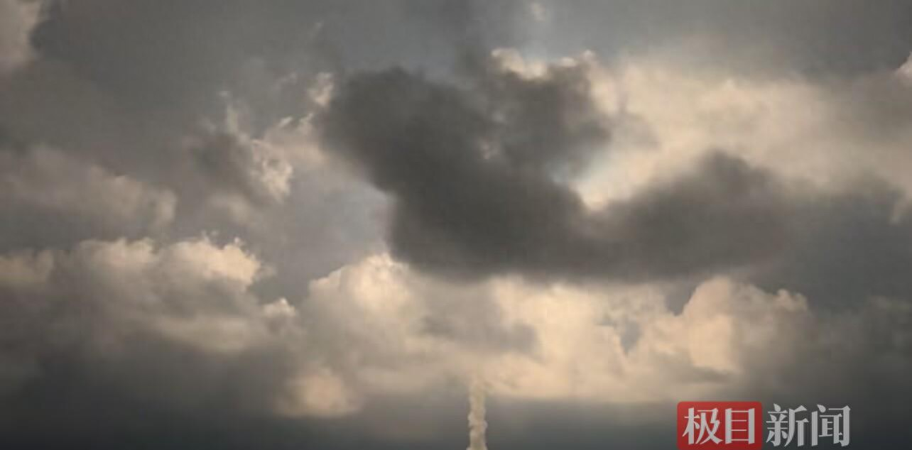 _巨龙海上腾空！一箭11星成功发射	，将为这些新能源汽车智驾提供支持_巨龙海上腾空！一箭11星成功发射，将为这些新能源汽车智驾提供支持